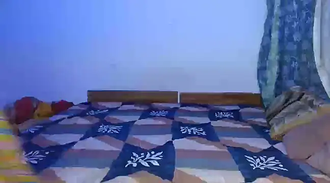 Snapshot of Fab_Suhani chatting on February 17, 4:59 pm Fab Suhani online show from February 17, 4:59 pm