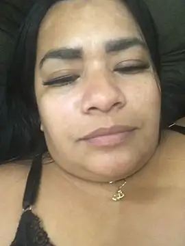 Snapshot of indiazinha69_ chatting on April 18, 9:26 pm indiazinha69 online show from April 18, 9:26 pm