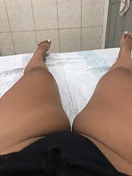 Snapshot of indiazinha69_ chatting on May 20, 3:29 pm indiazinha69 online show from May 20, 3:29 pm