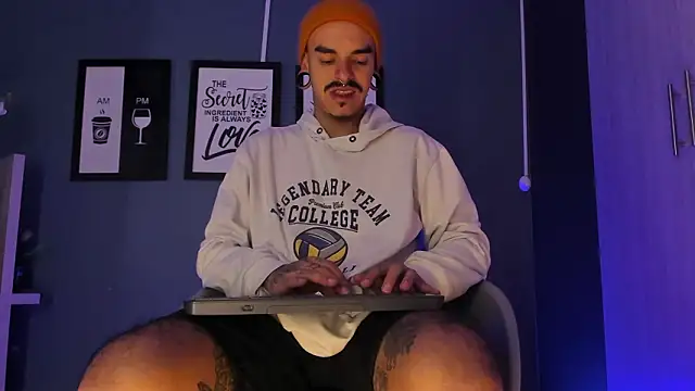 Snapshot of kaletattoo chatting on March 17, 11:13 am kaletattoo online show from March 17, 11:13 am