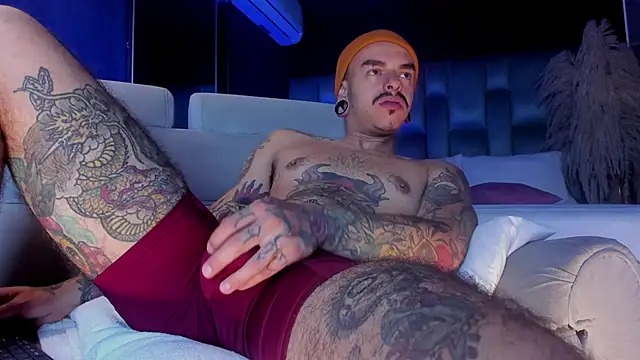 Snapshot of kaletattoo chatting on March 22, 12:08 pm kaletattoo online show from March 22, 12:08 pm