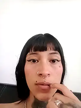 Snapshot of esmeralda06 chatting on October 1, 3:40 pm esmeralda06 online show from October 1, 3:40 pm