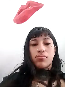 Snapshot of esmeralda06 chatting on October 7, 2:47 pm esmeralda06 online show from October 7, 2:47 pm