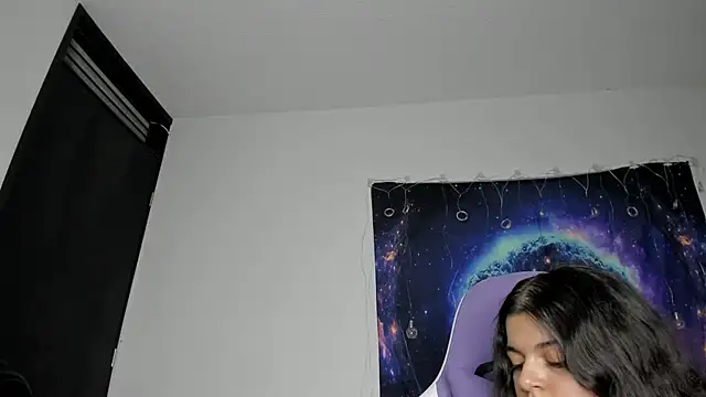Little Shaara online show from February 2, 1:23 am