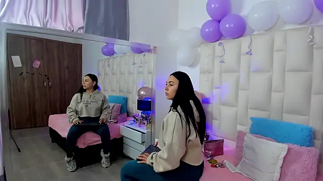 Ariana rouse online show from November 7, 3:56 pm