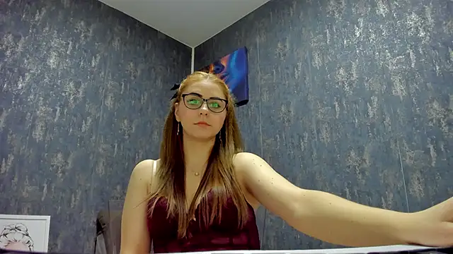 Snapshot of Thea_Lyss chatting on January 27, 8:28 pm Thea Lyss online show from January 27, 8:28 pm