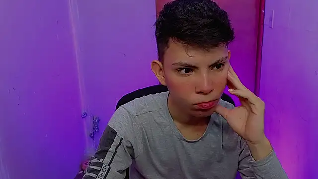 Alexxx lov online show from February 24, 12:14 pm