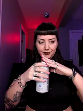 Snapshot of goblingirl888 chatting on March 5, 6:53 am goblingirl888 online show from March 5, 6:53 am