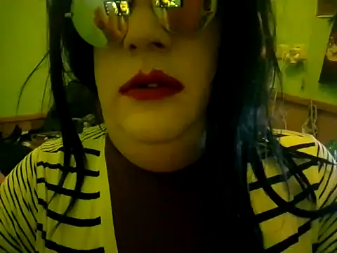 Snapshot of Adrianka chatting on September 21, 11:50 pm Adrianka online show from September 21, 11:50 pm