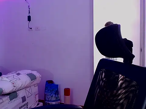 Juanmres online show from February 9, 1:26 pm