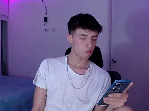 Juanmres online show from March 11, 7:53 pm