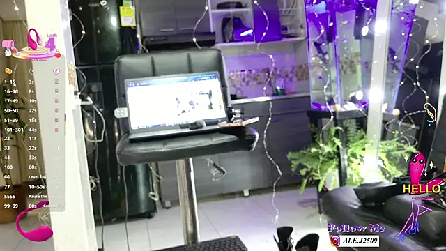 Ale 250900 online show from December 17, 1:50 pm