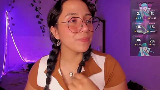 Ludovica6669 online show from March 12, 3:13 am