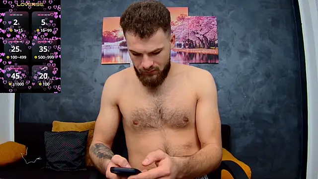 luke eddisonn online show from February 12, 4:54 am