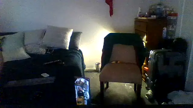 Snapshot of TAIZWRLD chatting on July 13, 4:48 am TAIZWRLD online show from July 13, 4:48 am