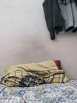 Snapshot of letsfunss008 chatting on February 13, 4:22 am letsfunss008 online show from February 13, 4:22 am