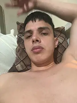 Snapshot of xxaviermendez chatting on May 5, 2:19 am xxaviermendez online show from May 5, 2:19 am