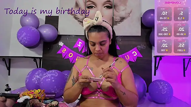 Snapshot of Emily_rivera78 chatting on September 24, 4:27 am Emily rivera78 online show from September 24, 4:27 am