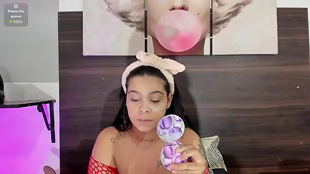 Snapshot of Emily_rivera78 chatting on October 21, 4:24 am Emily rivera78 online show from October 21, 4:24 am