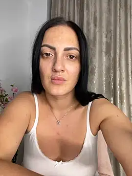 RaisaSalvi online show from September 12, 12:49 pm