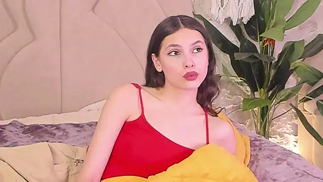 GIGI DAV online show from March 14, 1:46 pm