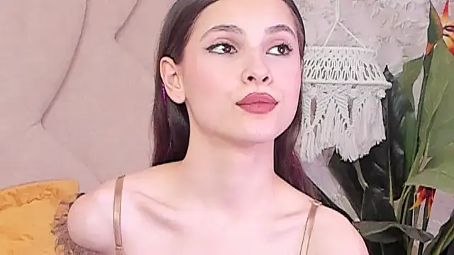 GIGI DAV online show from March 15, 1:40 pm