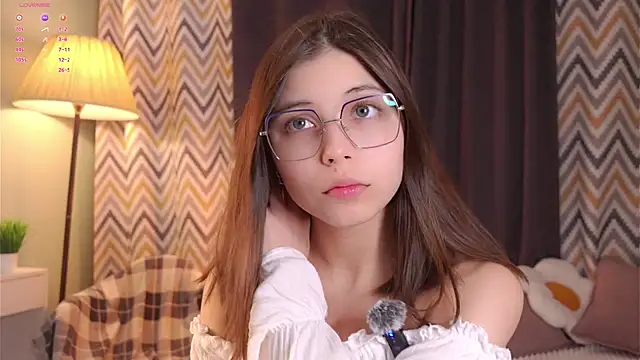 DarelleFare online show from October 13, 11:43 am