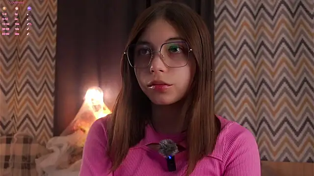 DarelleFare online show from November 1, 11:12 am