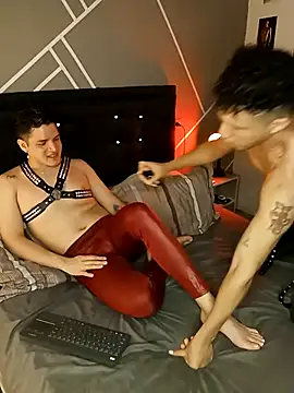 Snapshot of AngeloColleen chatting on October 8, 5:10 pm AngeloColleen online show from October 8, 5:10 pm