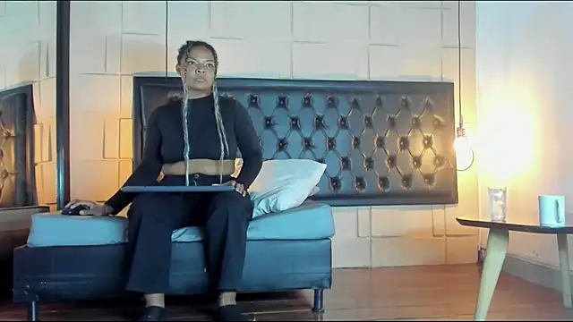 Snapshot of SamanthaMilann chatting on February 28, 8:50 pm SamanthaMilann online show from February 28, 8:50 pm