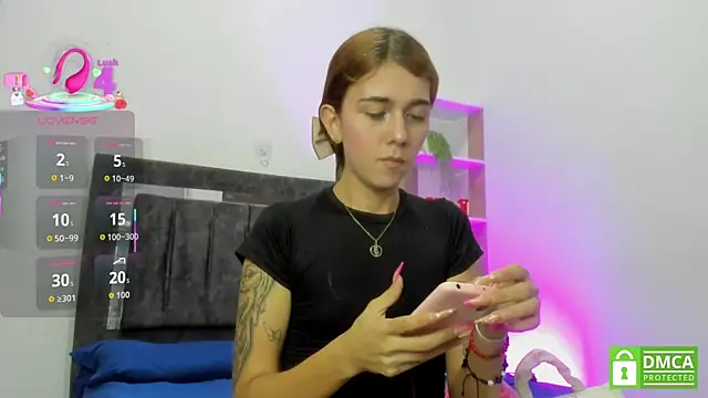 Snapshot of Nicol_TransGirl chatting on May 5, 4:20 am Nicol TransGirl online show from May 5, 4:20 am