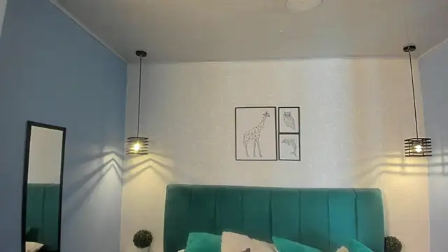 ninna curly online show from November 10, 8:41 pm