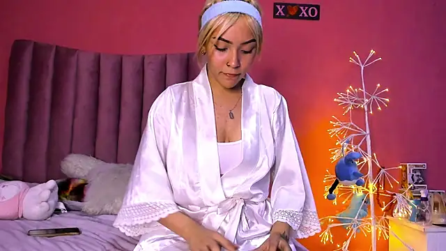 asami kimi online show from February 13, 4:32 am