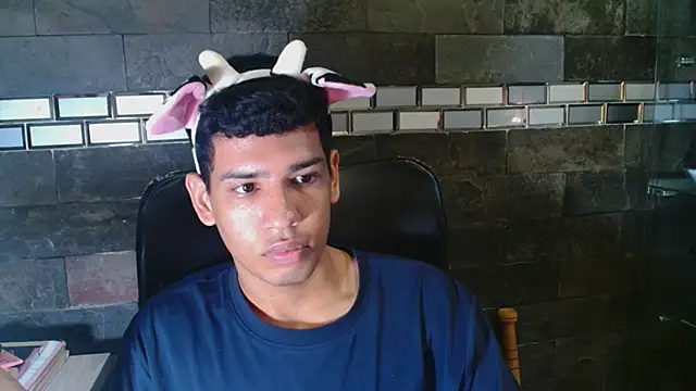 Santiago-Thompson online show from October 24, 11:45 pm