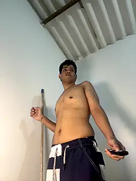 Santiago-Thompson online show from December 5, 6:15 pm