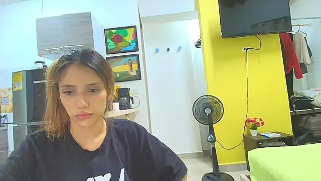 Alaiapink online show from May 14, 1:34 am