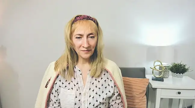 MargaretMilf69 online show from February 13, 4:28 pm