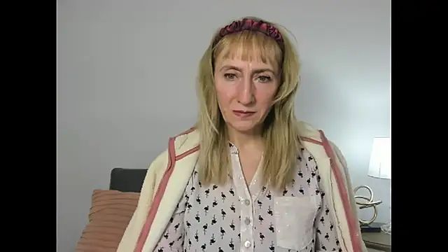 MargaretMilf69 online show from March 20, 4:31 pm