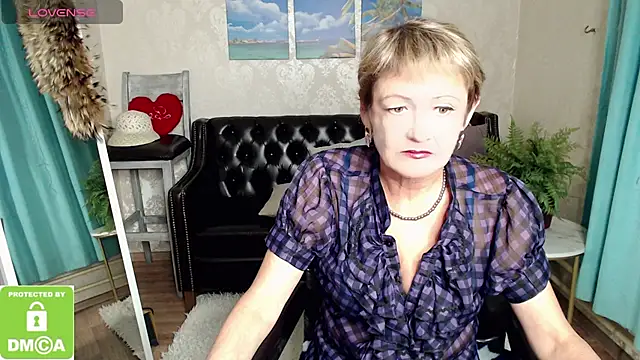 Snapshot of SexyGrandma_ chatting on October 1, 3:18 pm SexyGrandma online show from October 1, 3:18 pm