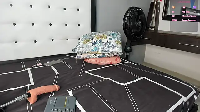 AlexxaSmall online show from October 4, 2:31 am