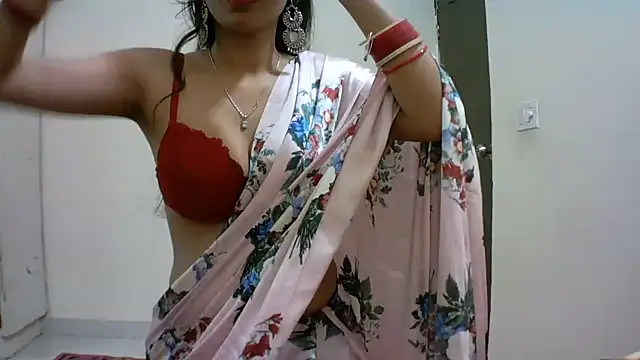 kajal  bhabhi  online show from December 22, 5:10 pm