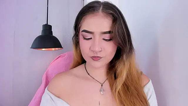 Snapshot of Shanntal_ chatting on October 4, 7:45 pm Shanntal online show from October 4, 7:45 pm