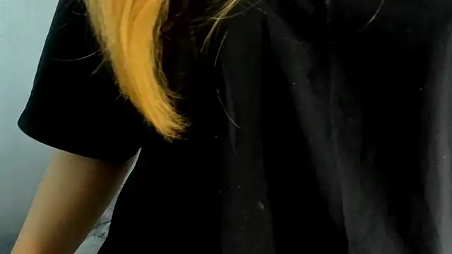 Snapshot of Shanntal_ chatting on October 10, 7:57 pm Shanntal online show from October 10, 7:57 pm