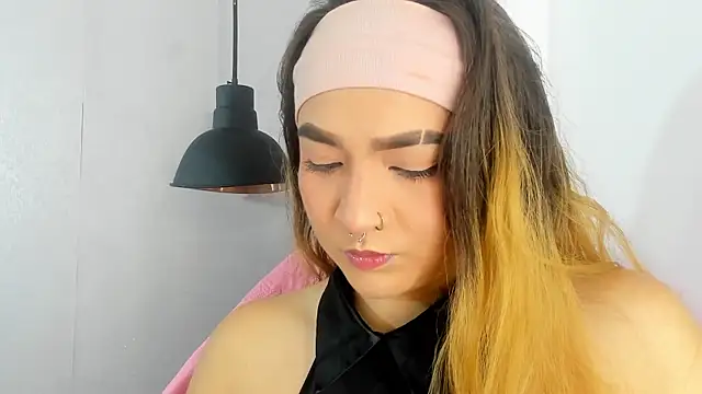 Snapshot of Shanntal_ chatting on October 17, 2:19 pm Shanntal online show from October 17, 2:19 pm