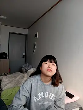 cutie koreancouple online show from February 26, 1:11 am