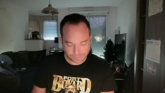 Funnyjul31 online show from November 30, 1:26 pm