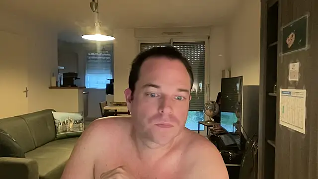 Funnyjul31 online show from February 4, 4:57 pm