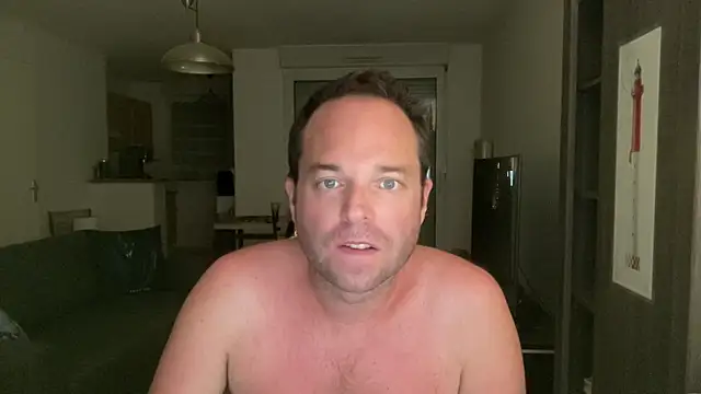 Funnyjul31 online show from June 21, 12:19 pm