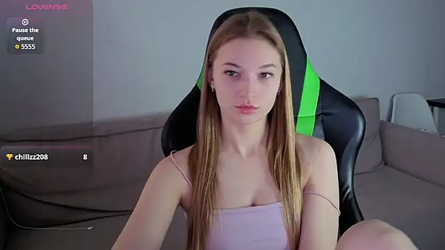 Snapshot of maria_plaudice chatting on April 1, 5:52 am maria plaudice online show from April 1, 5:52 am