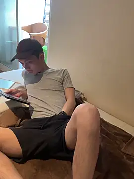 Snapshot of georgept chatting on February 18, 4:47 pm georgept online show from February 18, 4:47 pm